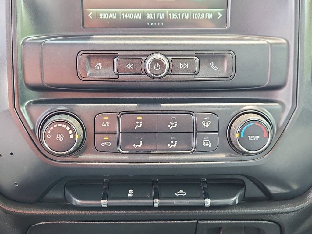 2018-Chevrolet-Silverado_1500_237179-20