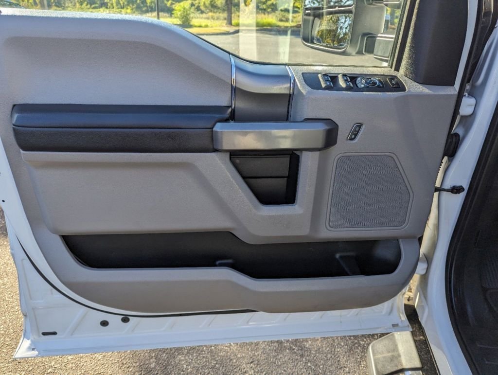 2019-Ford-F250sd_D49965-12