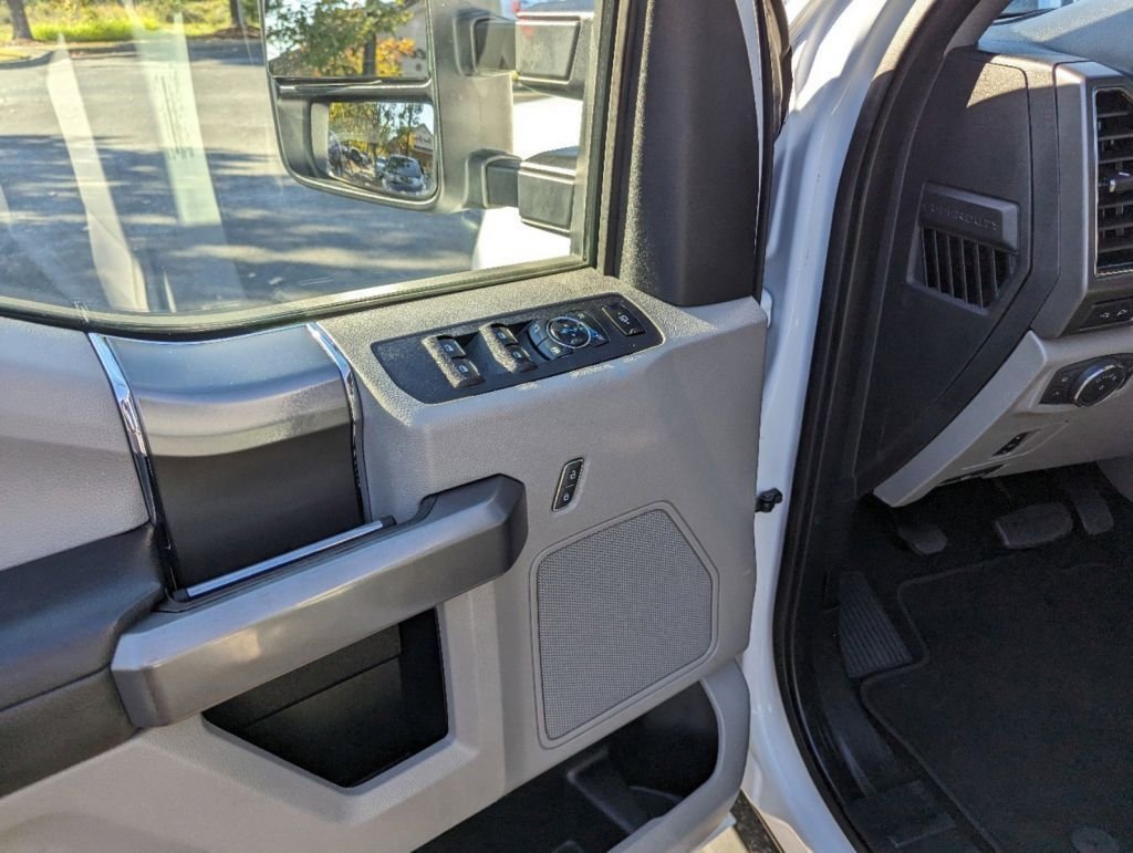 2019-Ford-F250sd_D49965-13